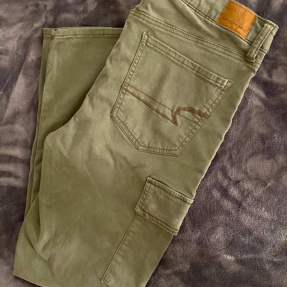 American eagle army green cargo skinny pants